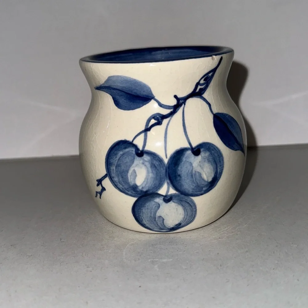 KNESSETH DENISONS Handmade and Signed Ceramic Pottery Vase 3”